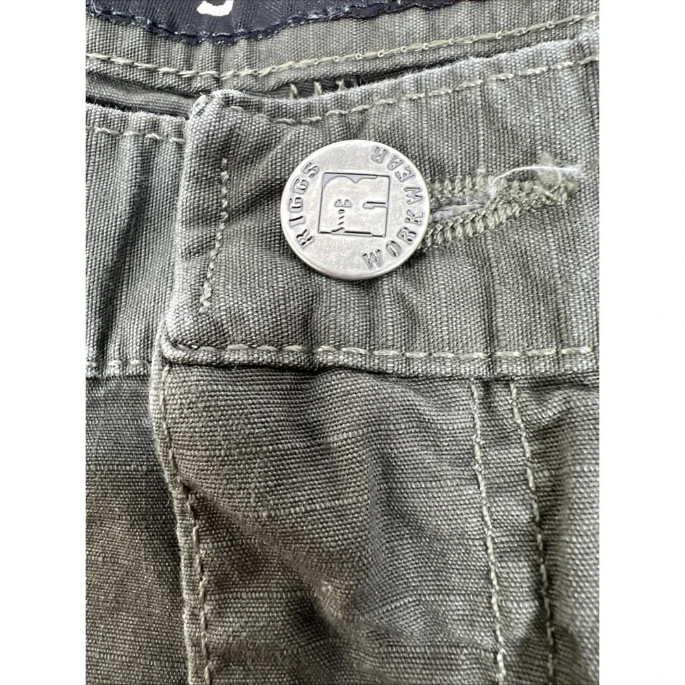 Wrangler Riggs Workwear Men's Green Rip Stop Canvas Rugged Size 44 X 32